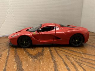 Maisto Ferrari Laferrari 1/18 Scale Diecast Model Car Red