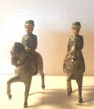 2 French Officer On Horse France Britains Timpo Johillco - Last 2