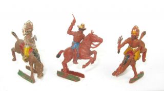 Vintage 40mm Plastic Toy Figures The Lone Ranger With 2x Native American Indians