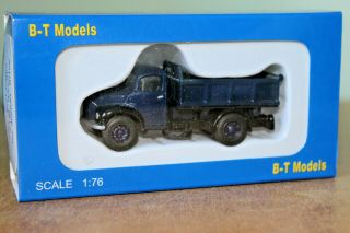 B - T Base Toys 1:76 Dodge Parrot Tipper - Blue A011b