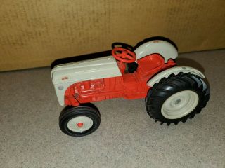 Ertl Ford 8n 1/16 Scale Toy Tractor With Wide Front - End 843 No Box