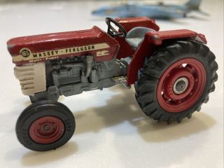 Corgi Toys No 66 Massey Ferguson 165 Farm Tractor