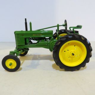 Ertl John Deere " B " Tractor 1/16 Jd - 45300 - E1