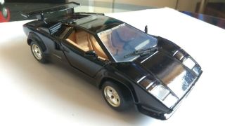 Motor Max 1/24 Scale Model Car 68018 - Lamborghini Countach - Black 3