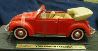 Maisto 1/18 Scale Die Cast 1951 Volkswagen Cabriolet