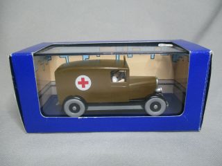 Aq898 Atlas 1/43 Herge Voiture Tintin Ambulance De Chicago Ref 2118051 Tbe