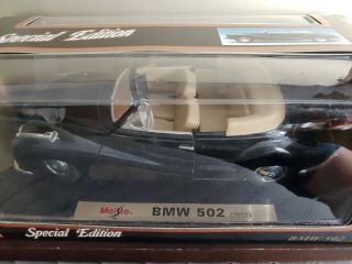 BMW 502 1995 Maisto Special Edition 1:18 scale die cast 2