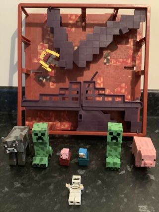 Hot Wheels Minecraft Nether Fortress Track Block Set With Extra Figures