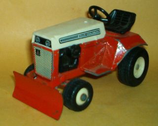 Vintage 1972 - Allis Chalmers 312h - 1/16 Lawn Garden Tractor With Front Blade 2