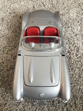 Vintage Corvette 1:18 Die - Cast Model | Silver