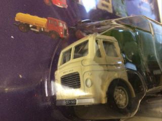 BASE TOYS 1/76 Leyland Beaver 3 Axle Tanker Cream/Green Not a listed Model 2