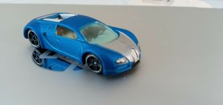 Loose Bugatti Veyron 2010 Hot Wheels Satin Blue Hw Car
