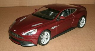 1/24 Scale Aston Martin Vanquish Diecast Model - Welly 24046 Dark Red Metallic