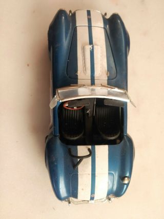 Ertl 1:18 Shelby Cobra 427.  Blue With White Accent.