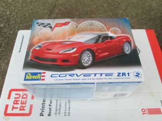 Revell Corvette Zr1 Model 1:25 Scale Incomplete W/manuals