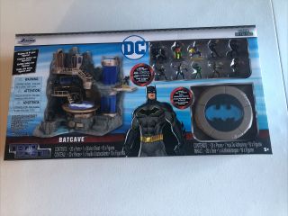 Dc Comics Batman Batcave Playset With 10 Nano Metal Action Figures -