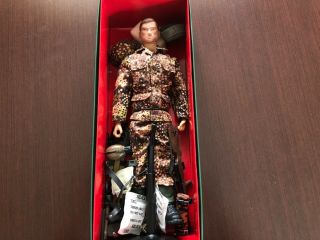 1:6 Scale Elite Brigade Ww2 Waffen Ss Soldier In Pea Camo - Cotswold Collectable