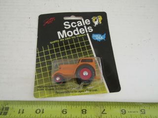 Diecast Farm Machines Tractor Scale Models 1:64 Minneapolis Moline Comfort