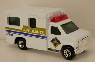 Matchbox 1990s Ford Econoline E - Series E350 Ambulance White 1:80 Scale