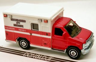 Matchbox 2008 - 2014 Ford Econoline E - Series E350 Ambulance San Luis Obispo 1/64