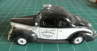 1940 Ford Deluxe Business Coupe Police Car 1:32 3