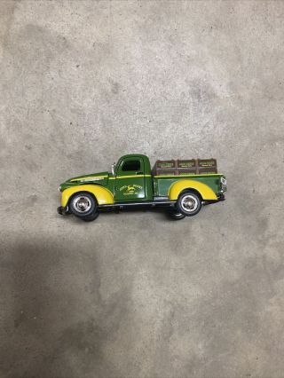 Ertl John Deere Collectible Parts And Service Old Pickup Truck