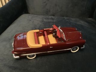 Collectible 1:18 Scale Metallic Moroon1949 Ford Convertible Diecast By Mira