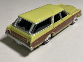 JOHNNY LIGHTNING 1:64 Loose 1973 Chevy Chevrolet Caprice Estate Wagon 3