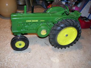 Ertl 1:16 Scale John Deere R Diesel Diecast Tractor