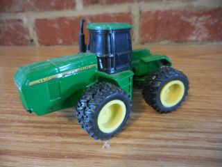 Ertl 1/64 John Deere 8870 4x4 Tractor Farm Toy Collectible