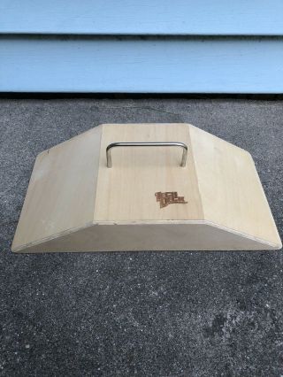 Spin Master Tech Deck Sk8 Park Ramp Wooden Finger Board Skateboard Skate Rail