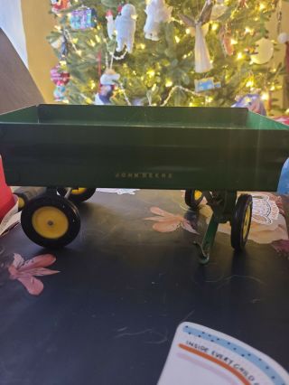 John Deere Vintage Wagon (attaches To Tractors) 1/16 Scale Metal