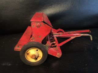 Vintage Tru Scale Tractor Pull Type Grain Drill Seeder Farm Toy 1/16
