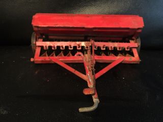 Vintage Tru Scale Tractor Pull Type Grain Drill Seeder Farm Toy 1/16 3