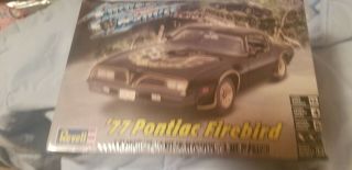 Revell 1977 Pontiac Firebird Smokey And The Bandit.