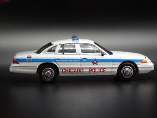 1995 95 FORD CROWN VICTORIA CHICAGO,  IL POLICE DEPT 1:64 SCALE DIECAST MODEL CAR 3