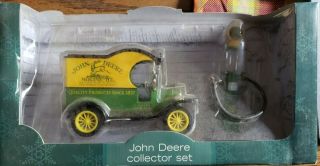 Gearbox Toy John Deere Coll.  Set 1912 Ford Model T Del.  Van,  1920 Wayne Gas Pump