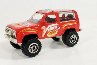 Ford Bronco Ii Off Road 1:64 Scale Collectible Diorama Diecast Model Car
