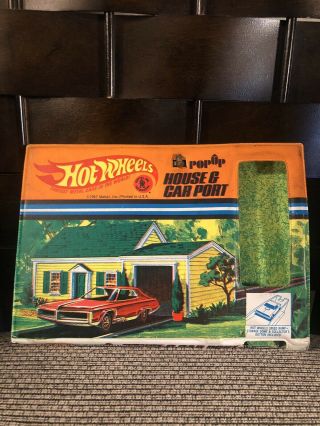 Hot Wheels - Pop Up House And Car Port (1967) Incomplete
