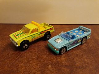 Hot Wheels Path Beater S - 10 Color Changer & Turquoise Mini Truck