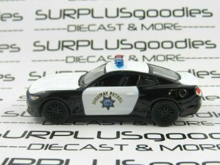 Auto World 1:64 Scale Loose 2017 Ford Mustang Gt 5.  0 Police Highway Patrol