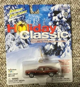 Johnny Lightning Holiday Classics Ornaments 1975 75 Amc Hornet Hatchback 1/64