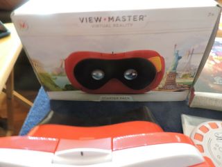 VIEW MASTER VIRTUAL REALITY STARTER PACK WITH SPACE REELS and DINOSAUR REELWA 2