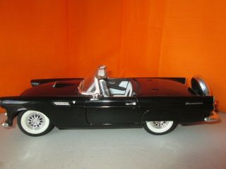 Revell 1956 Ford Thunderbird 1:18 Diecast No Box