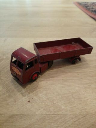 Dinky Toys Model No.  421 Electric Articulated Lorry " Hindle Smarts " (124)