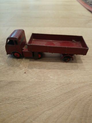 DINKY TOYS MODEL No.  421 ELECTRIC ARTICULATED LORRY 