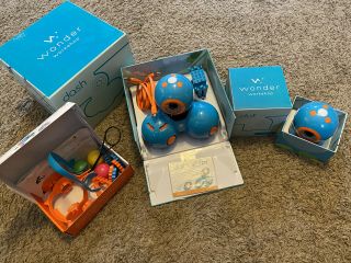 Wonder Workshop Dash And Dot Robot With Launching Accessories - Stem