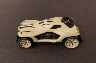 Tan Rd - 04 Hot Wheels From Ultimate Track 3 - Pack