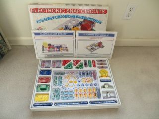Elenco Snap Circuits Sc - 300 Electronics Kit - - Complete - Over 60 Parts