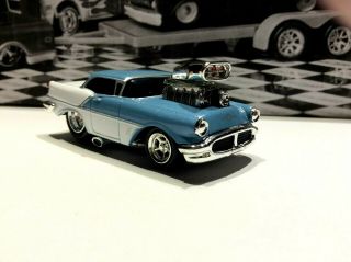 Muscle Machines 1956 Olds 88 1:64 Diecast - 56 Oldsmobile 88 -